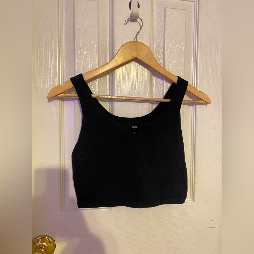 Two Twin Black & White Crop Tops!🖤🤍